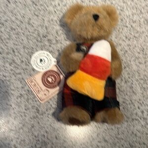 Boyds Bears small bear with Halloween candy